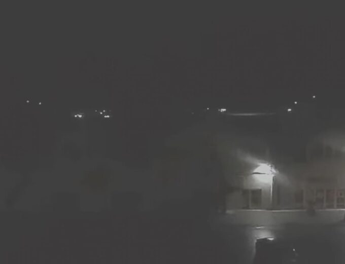 Concert nocturn la blocuri în Subcetate: Poliția dă amenzi! Concert nocturn la blocuri în Subcetate: Poliția dă amenzi!